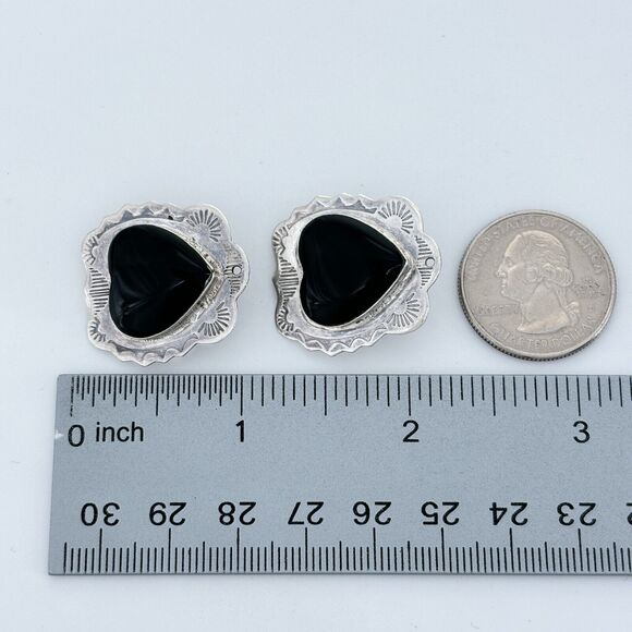 Vintage Southwest Sterling Silver Hand Tooled Black Onyx Heart Clip On Earrings - Picture 4 of 5